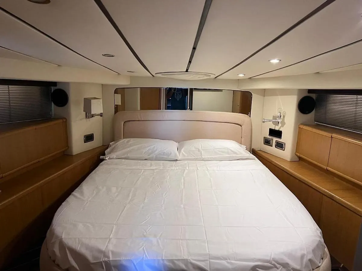 Botel Urus - Live The Experience Hotel Palma de Mallorca